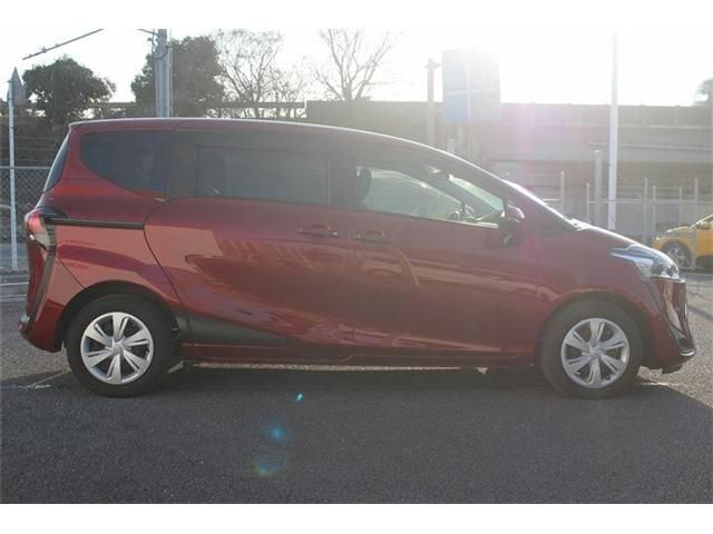 TOYOTA SIENTA 2020 Image 31