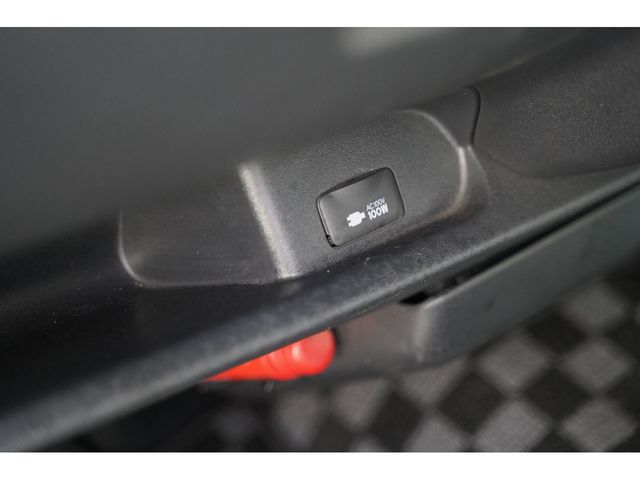 TOYOTA REGIUSACE VAN 2WD 2014 Image 31