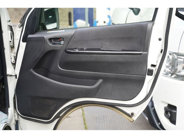 TOYOTA REGIUSACE VAN 2WD 2014 Image 31