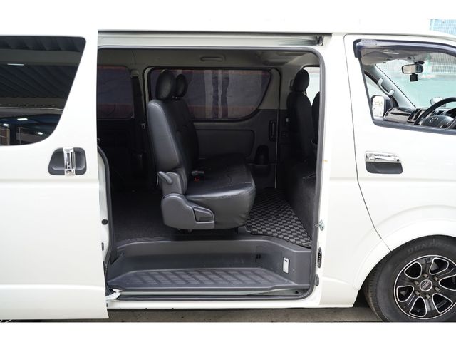 TOYOTA REGIUSACE VAN 2WD 2014 Image 31