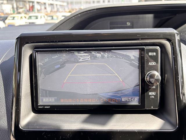 TOYOTA NOAH 2016 Image 31