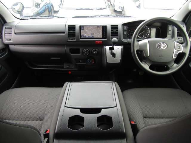 TOYOTA HIACE VAN 2WD 2022 Image 31