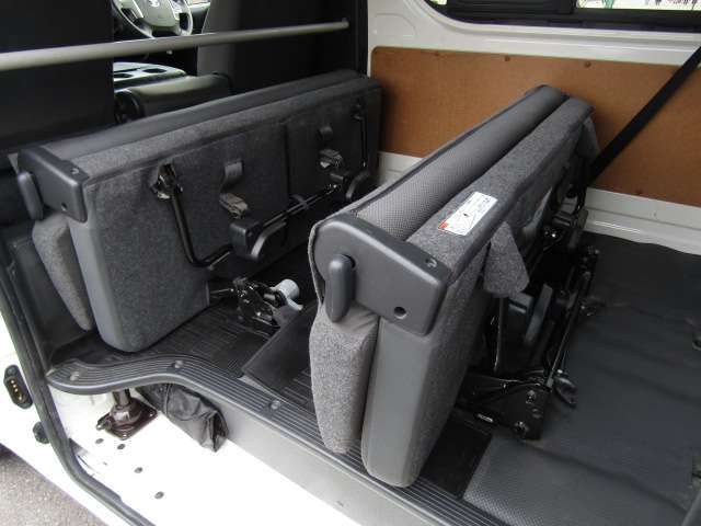 TOYOTA HIACE VAN 2WD 2022 Image 31