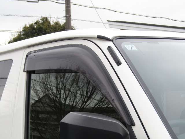 TOYOTA HIACE VAN 2WD 2022 Image 31