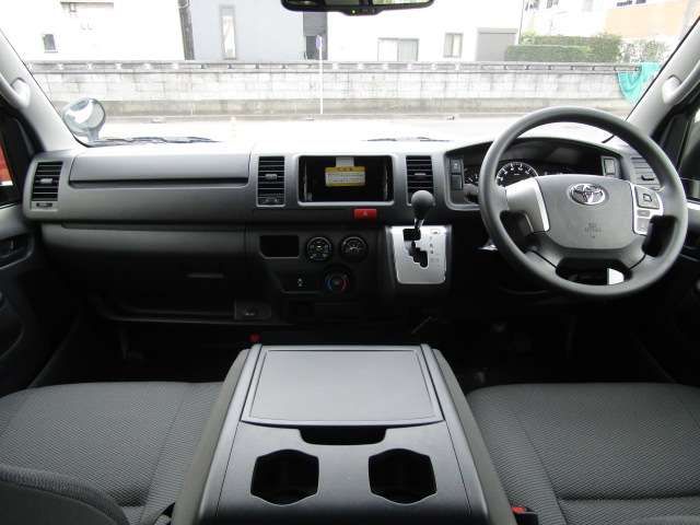 TOYOTA HIACE VAN 2WD 2026 Image 31