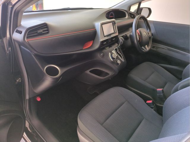 TOYOTA SIENTA 2016 Image 31