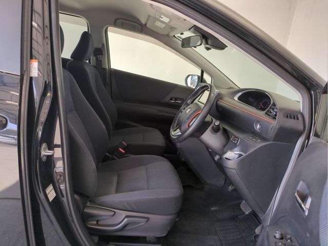 TOYOTA SIENTA 2016 Image 31