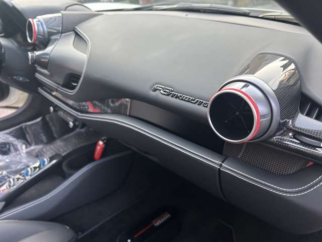 FERRARI F8 TRIBUTO 2021 Image 31