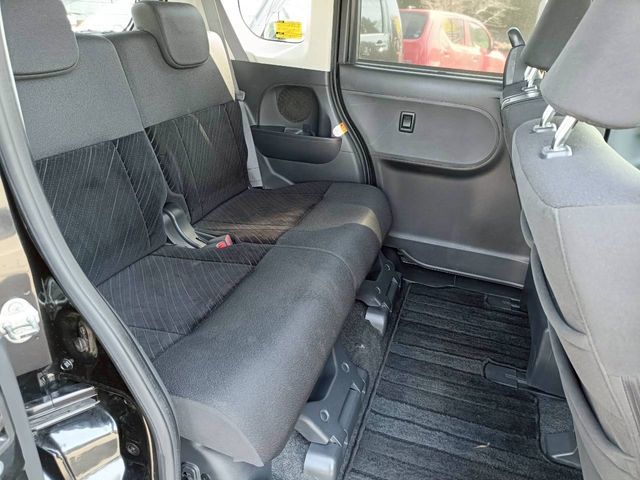 DAIHATSU TANTO CUSTOM 2013 Image 31