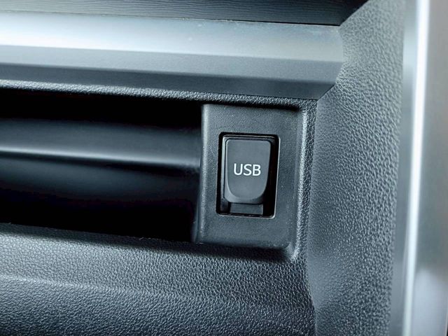 DAIHATSU TANTO CUSTOM 2013 Image 31