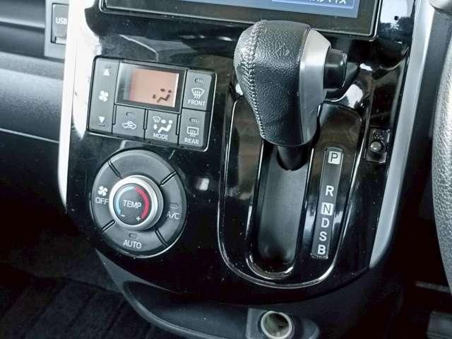 DAIHATSU TANTO CUSTOM 2013 Image 31