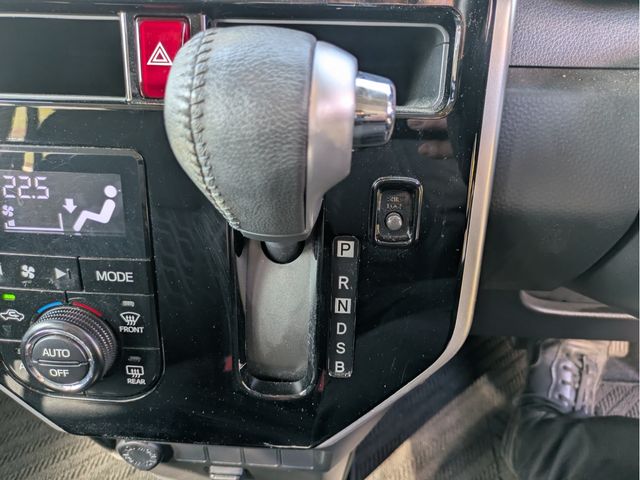 TOYOTA TANK 2019 Image 31