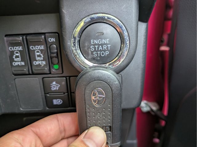 TOYOTA TANK 2019 Image 31