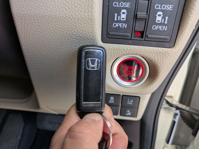 HONDA N BOX 2019 Image 31