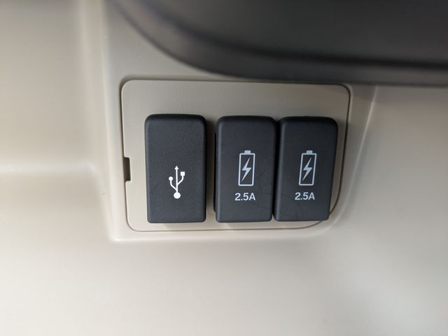 HONDA N BOX 2019 Image 31