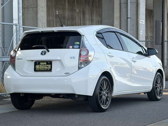 TOYOTA AQUA 2013 Image 31