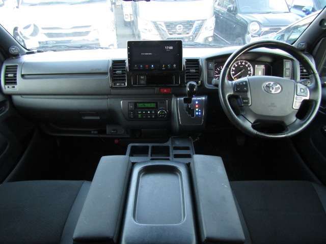 TOYOTA HIACE VAN 4WD 2023 Image 31