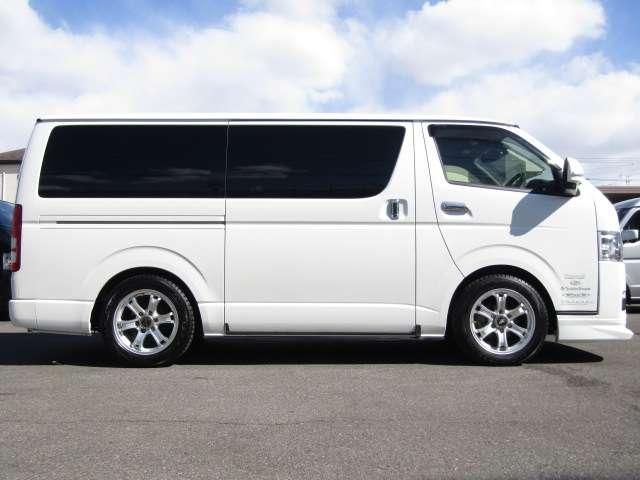 TOYOTA HIACE VAN 4WD 2023 Image 31