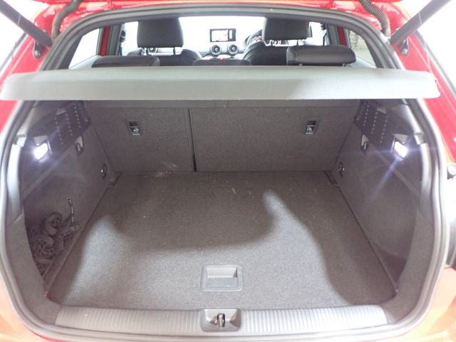 AUDI SQ2 2019 Image 31