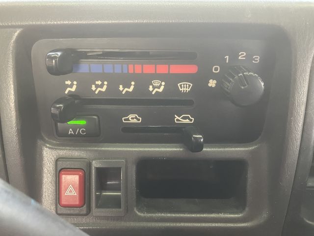 SUBARU SAMBAR TRUCK 4WD 2006 Image 31