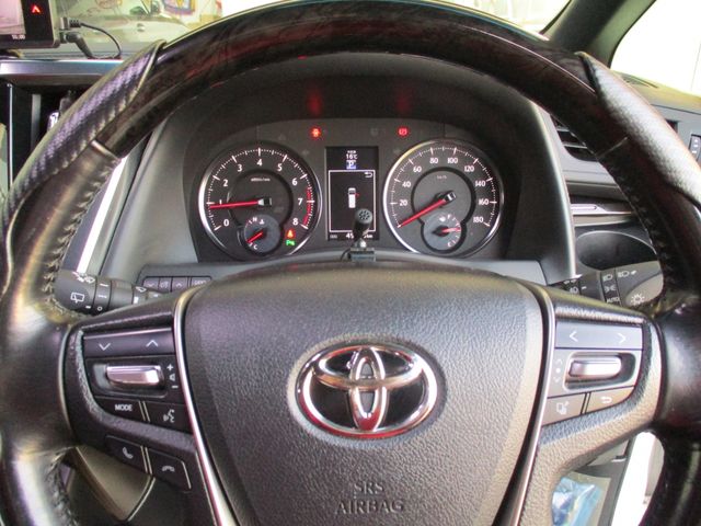 TOYOTA VELLFIRE 2017 Image 31