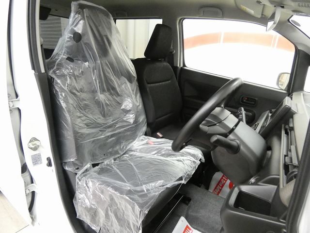 SUZUKI WAGON R 4WD 2025 Image 31