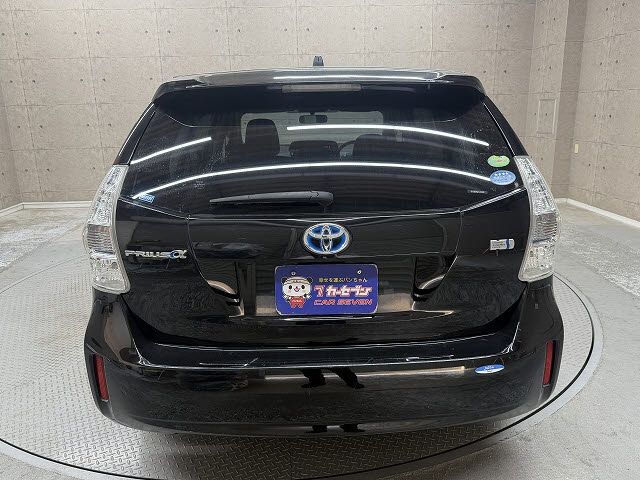 TOYOTA PRIUS ALPHA 2014 Image 31