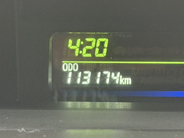 TOYOTA PRIUS ALPHA 2014 Image 31