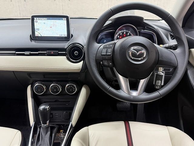 MAZDA DEMIO 2015 Image 31