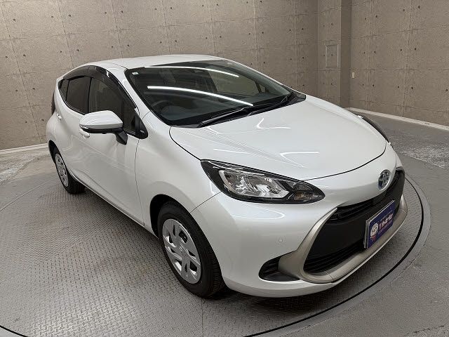 TOYOTA AQUA 2023 Image 31