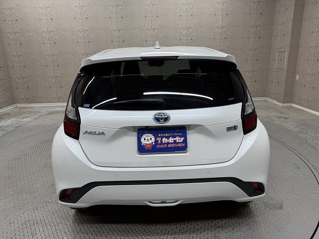 TOYOTA AQUA 2023 Image 31