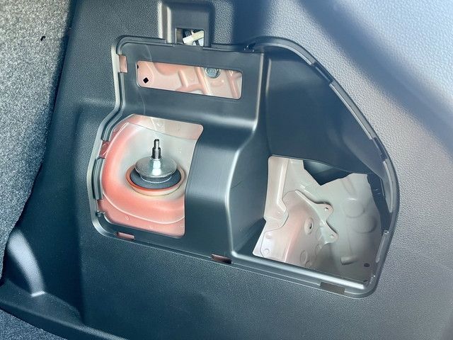 SUZUKI SWIFT 2024 Image 31