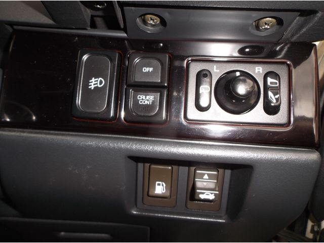 NISSAN CIMA 1990 Image 31