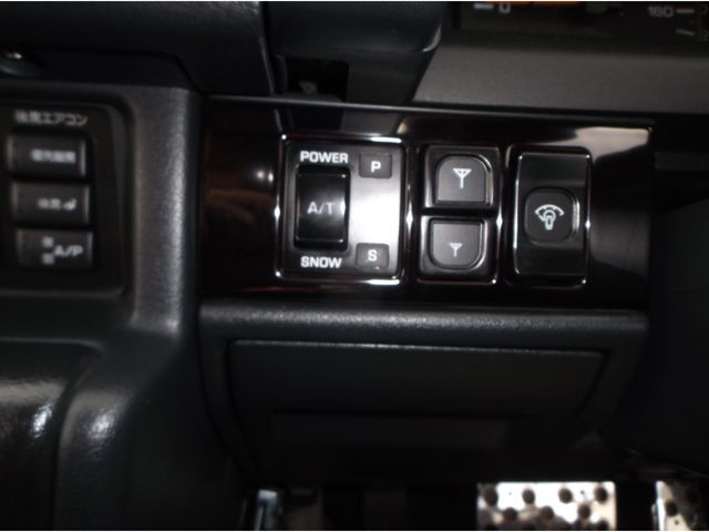 NISSAN CIMA 1990 Image 31