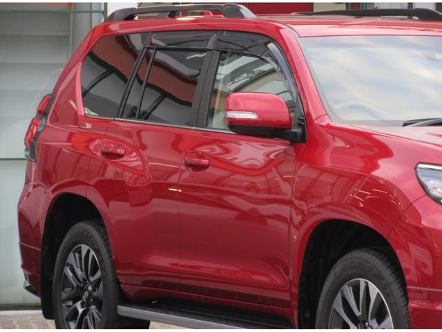 TOYOTA LANDCRUISER PRADO 2023 Image 31