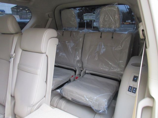 TOYOTA LANDCRUISER PRADO 2023 Image 31