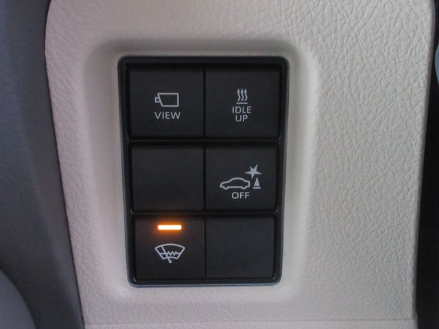 TOYOTA LANDCRUISER PRADO 2023 Image 31