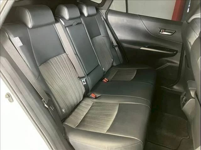 TOYOTA HARRIER 2WD 2022 Image 31