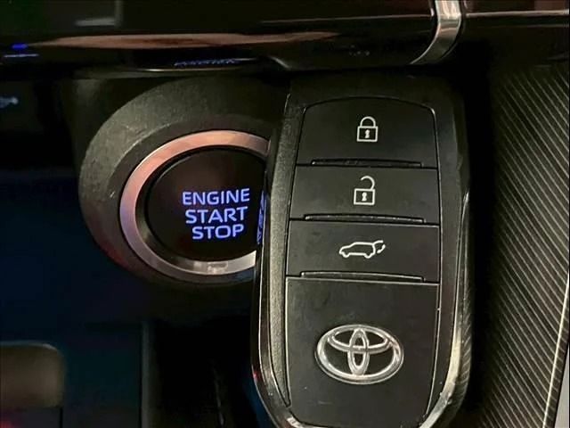 TOYOTA HARRIER 2WD 2022 Image 31