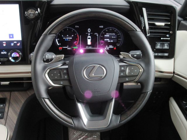 TOYOTA LEXUS LM500H 2024 Image 31