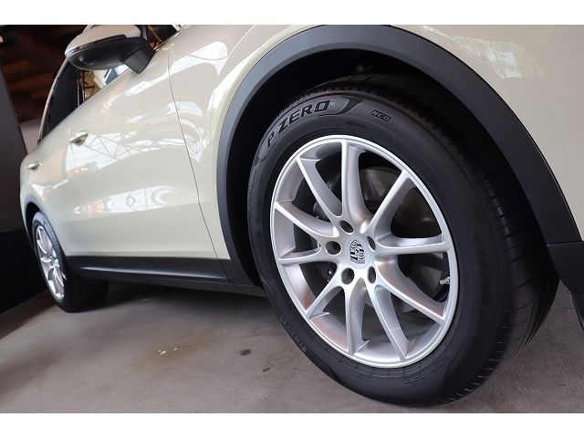 PORSCHE CAYENNE COUP 2023 Image 31