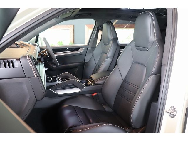 PORSCHE CAYENNE COUP 2023 Image 31