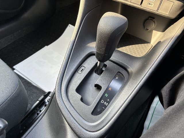 TOYOTA YARIS 2024 Image 31