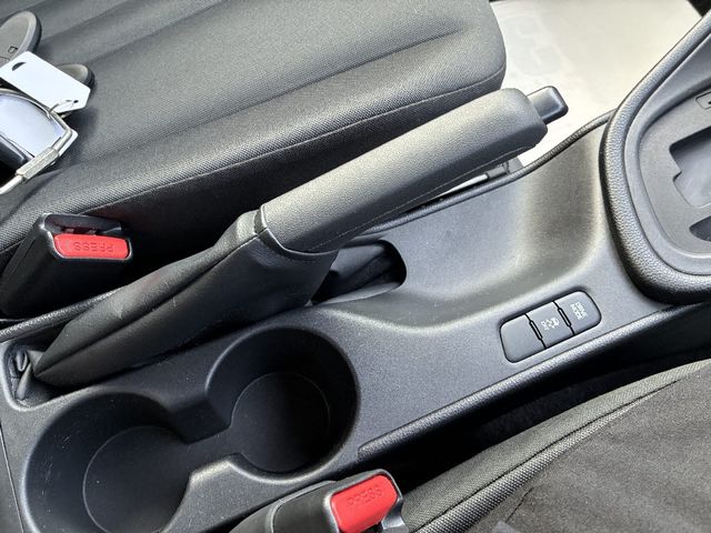 TOYOTA YARIS 2024 Image 31