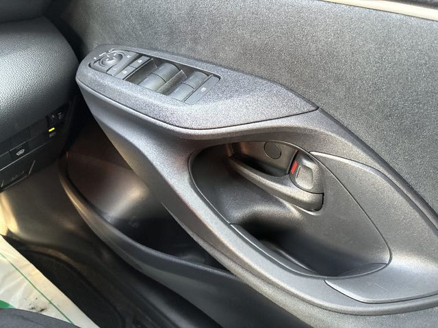 TOYOTA YARIS 2024 Image 31