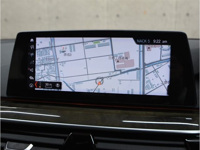 BMW 5SERIES SEDAN 2018 Image 31