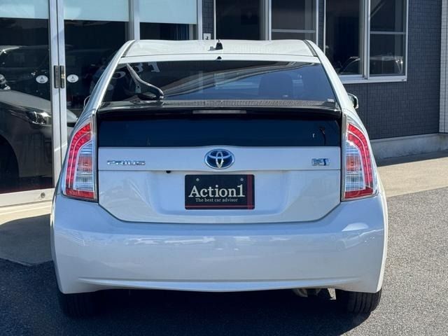 TOYOTA PRIUS 2014 Image 31