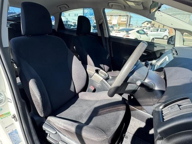 TOYOTA PRIUS 2014 Image 31