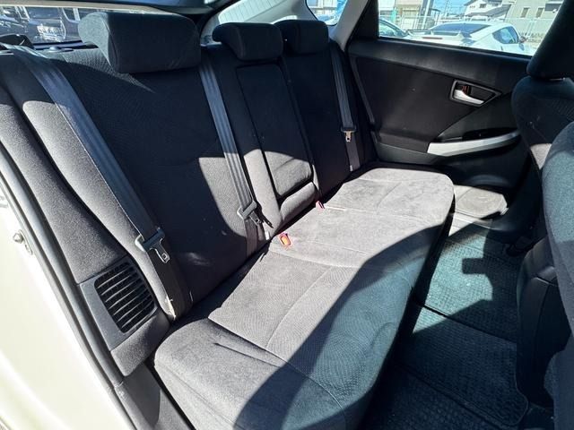 TOYOTA PRIUS 2014 Image 31