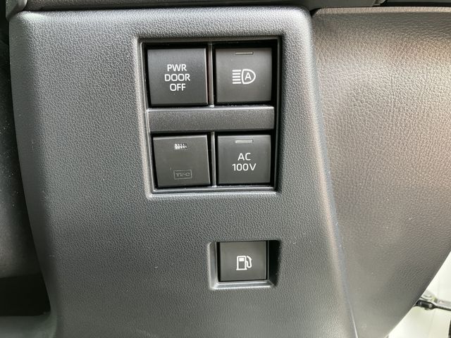 TOYOTA ALPHARD HYBRID 4WD 2024 Image 31